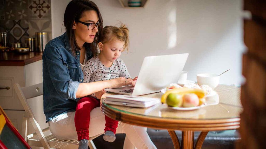 Discover the best time to sell your house for maximum profit. Learn seasonal trends and expert tips to attract buyers and close deals quickly and efficiently.